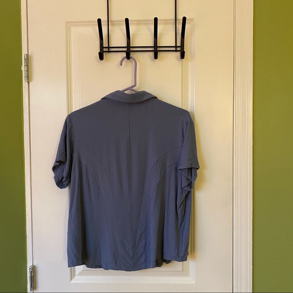 Blue collared tshirt - Picture 2 of 2